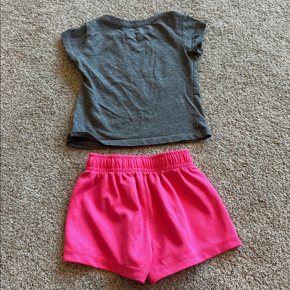 2t Nike Girls set BUNDLE! All three sets like new/gently worn - Picture 9 of 9